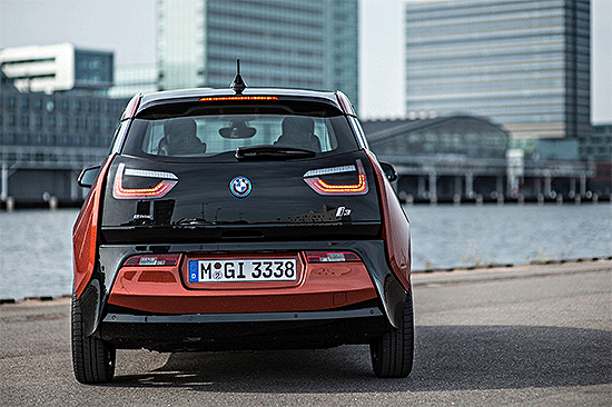 bmw-i3-posterior