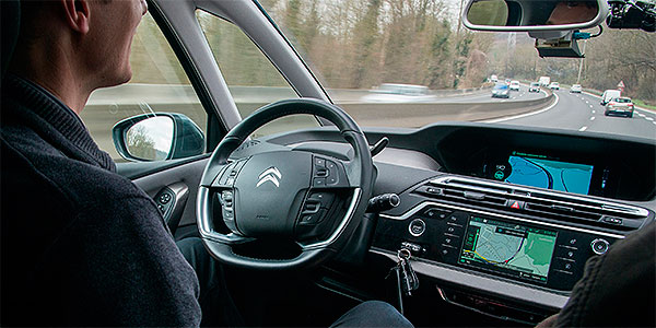 Citroen-C4-Picasso-conduccion-autonoma