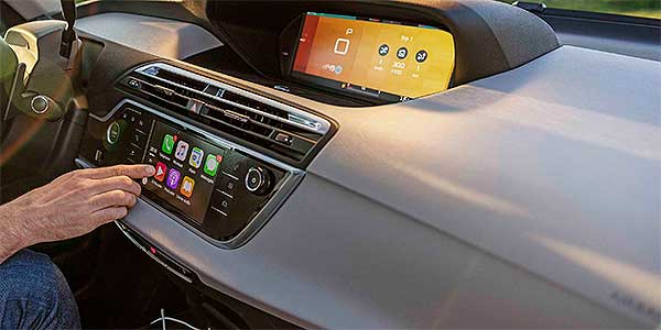 Citroen-C4-Picasso-interior
