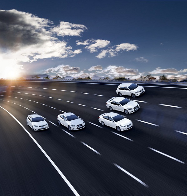 Lexus_EU_HybridFSport_Range_2013
