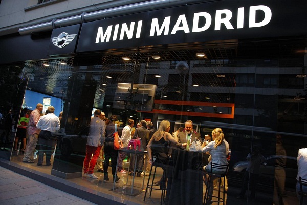Mini_Center