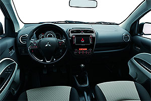 Mitsubishi-Space-Star-2016-interior