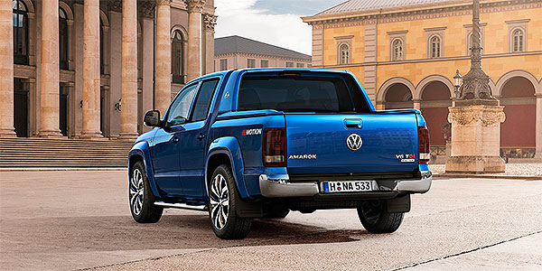 Volkswagen-Amarok-2016-trasera