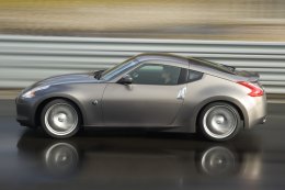 NISSAN 370Z
