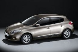 RENAULT Megane Berlina
