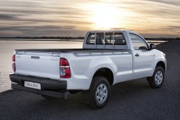 TOYOTA Hilux Cabina Sencilla