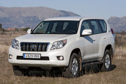 TOYOTA Land Cruiser 5p