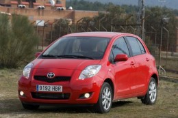TOYOTA Yaris 3p 1.33 100 Active
