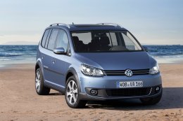 VOLKSWAGEN Cross Touran
