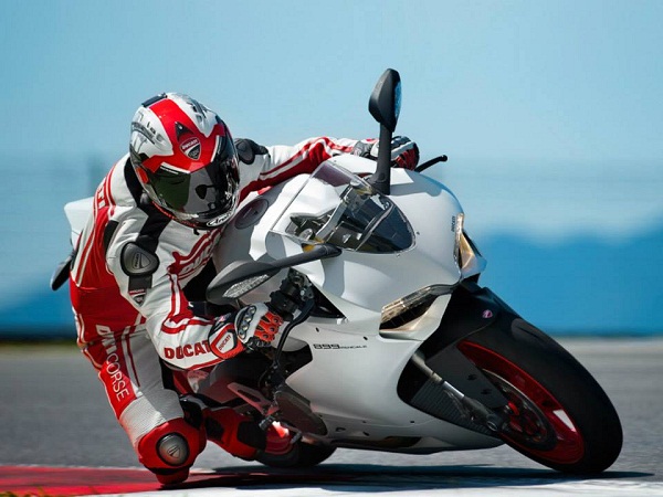 Panigale_899_1