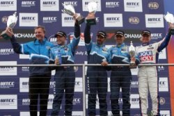 Cruze-WTCC-Chevrolet-Donington-1807-2p