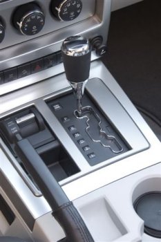 Jeep Cherokie 08, automático 5 velocidades