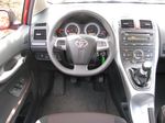 Auris 5 puertas prueba