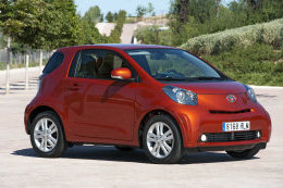 Toyota iQ