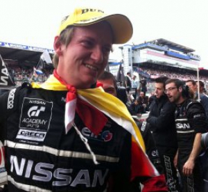 24H. Le Mans: Lucas ordoñez debuta con Nissan en las 24 Horas de Le Mans subiendo al segundo escalón del pódium