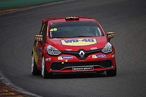 Óscar Nogués, gran favorito en el Circuito de Barcelona de la Eurocup Clio