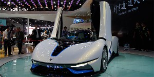 El superdeportivo de BAIC desarrollado por Campos Racing deslumbra en Pekín