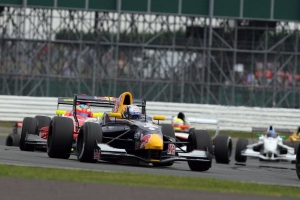 Fórmula Renault: Carlos Sainz sin suerte en Silverstone