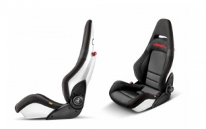 Abarth presenta sus nuevos asientos "Abarth Corse by Sabelt"