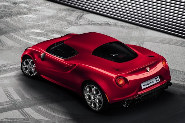 Alfa Romeo 4C, nuevo biplaza para este año