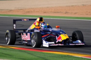 Arranca una nueva etapa para Carlos Sainz Jr. en la Fórmula BMW