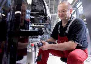 Audi crea un proceso de producción que combina trabajadores noveles con veteranos