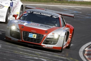 Audi: Simulador para la "Play" sobre el R8 LMS