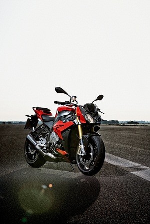BMW S 1000 R, nueva roadster de alto rendimiento 