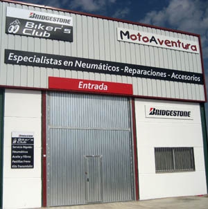 Bridgestone pone en marcha la primera red especialista en neumáticos de moto