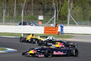 Carlos Sainz Jr. ante su primera cita de la Eurocup