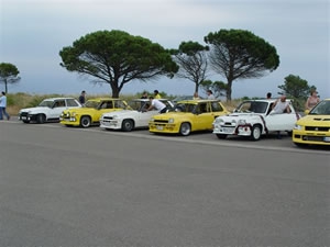 Concentracion de Clio v6 i R5 turbo2 en Catalunya