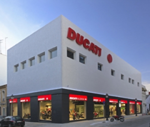 DUCATI inaugura un nuevo concesionario en Valencia con un amplio taller que servirá de referente internacional de la marca