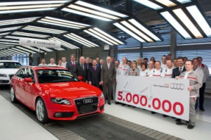El Audi A4 número 5 millones abandona la línea de ensamblaje