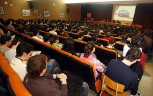 El ‘Aula SEAT’ llega a la Universidad de Valladolid 