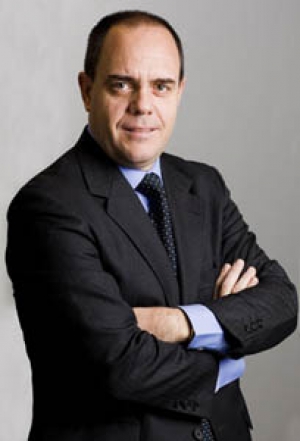 El director general de Automóviles Citroën llama al realismo y a la confianza ante la crisis