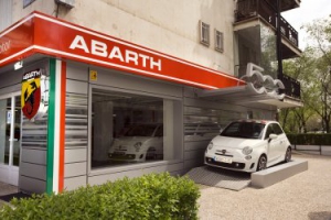 El escorpión llega a Madrid, primer concesionario Abarth en la Capital 