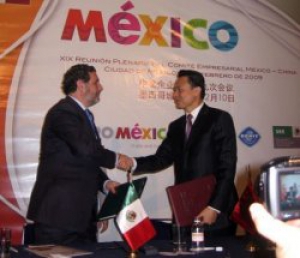 El Grupo Hispanoamericano Autopark firma un acuerdo para la fabricación de los vehículos Chinos “CHANA” en México