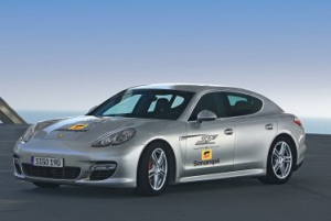 El nuevo Porsche Panamera abrirá la carrera Superleague Formula en Jarama