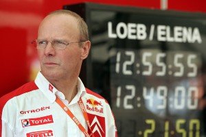 El responsable del equipo Citroën se disculpa con Loeb por «el error administrativo». Hirvonen apenado por ganar así.