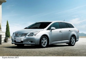 El Toyota Avensis fabricado en el Reino Unido, listo para su exportación al mercado japonés