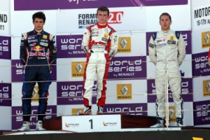 Eurocup Renault 2.0: Sainz Jr. suma un nuevo podio en Motorland y lidera el europeo