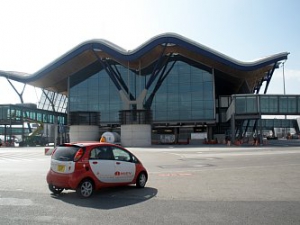 Experiencia piloto con Vehículos Eléctricos en el Aeropuerto de Madrid-Barajas