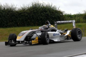 F3 European Open: Méndez y Miguez se juegan el liderato en Magny Cours