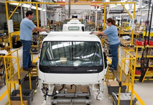 Fabricada la unidad número 150.000 del Mitsubishi FUSO Canter