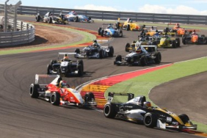 Finales Renault en Alcañiz. 60.000 personas en las gradas del nuevo Motorland