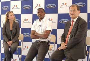 Ford España y Samuel Eto’o presentan su campaña de apoyo a los niños de Camerún