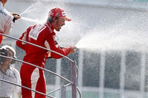 Fórmula 1: Gran Premio de Italia: Fernando Alonso consigue la victoria, la pole y la vuelta rápida