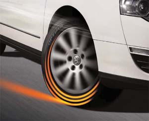 Hankook está realizando el lanzamiento de su nuevo neumático de altas prestaciones K415, caracterizado por un dibujo especial generado mediante simulación por ordenador para una