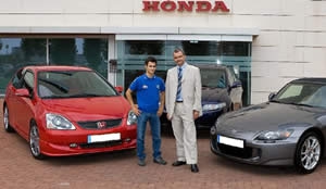 Honda Automóviles España entrega tres vehículos a Dani Pedrosa