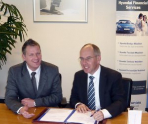 Hyundai renueva su relación con Bussines Lease